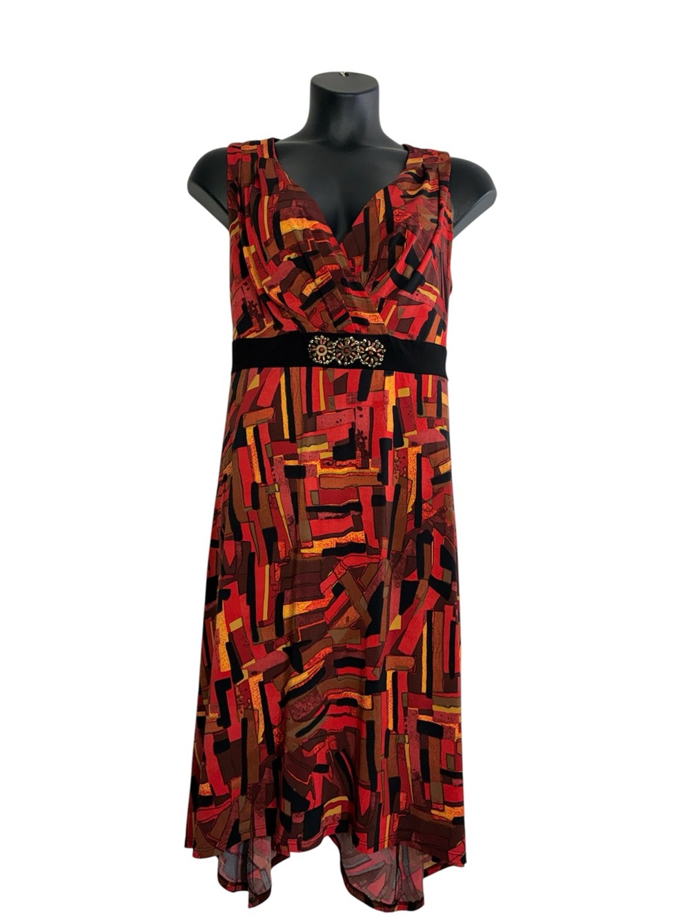 Dressbarn Sleeveless Red, Black & Gold Geometric Print Dress midi dress